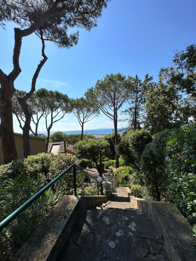 Appartamenti Portiglioni-Belvedere Пунтоне-ди-Скарлино Экстерьер фото